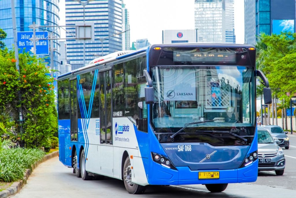 Semua Pekerja Rumah Ibadah Kini Gratis Naik Transportasi Umum