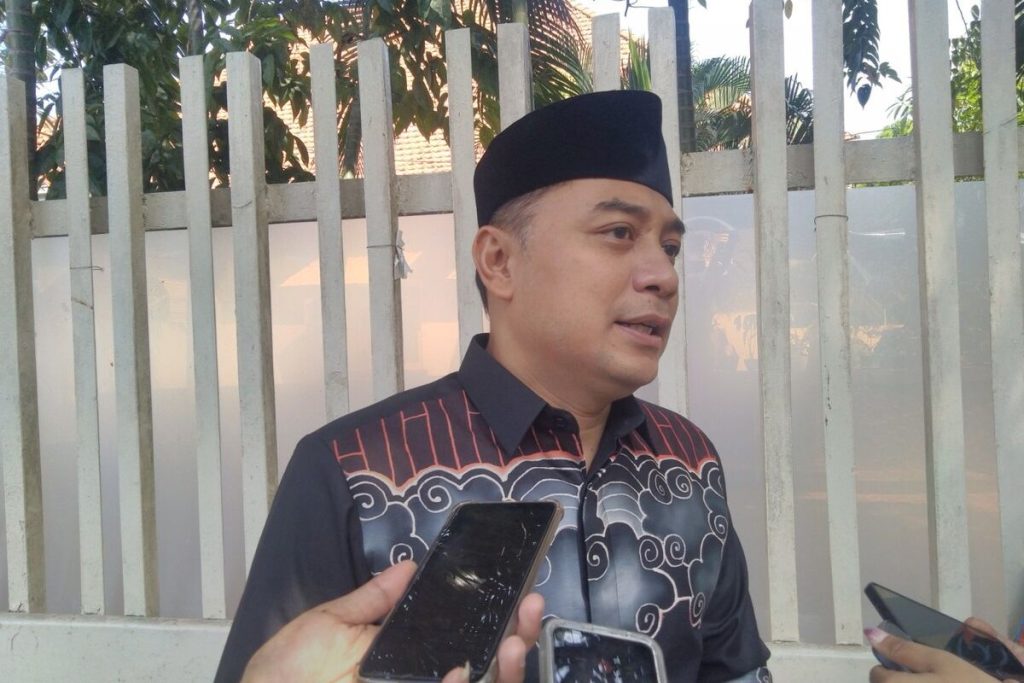 Eri Cahyadi Larang Wisuda Pakai Iuran