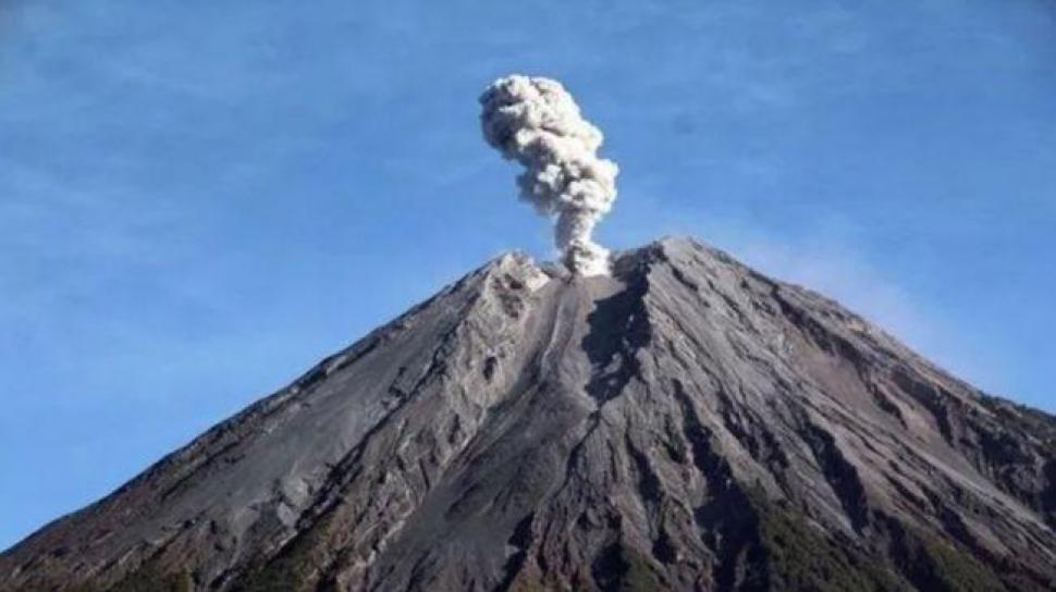 Semeru Meletus Lagi, Abu Capai 1.200 Meter