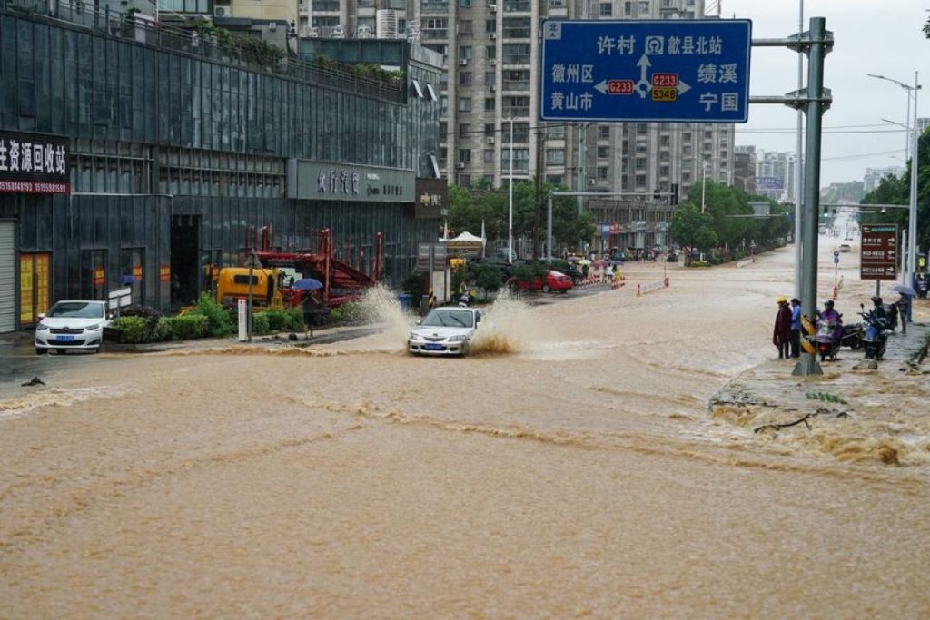 Bencana Hujan Lebat Tewaskan 5 Orang di China