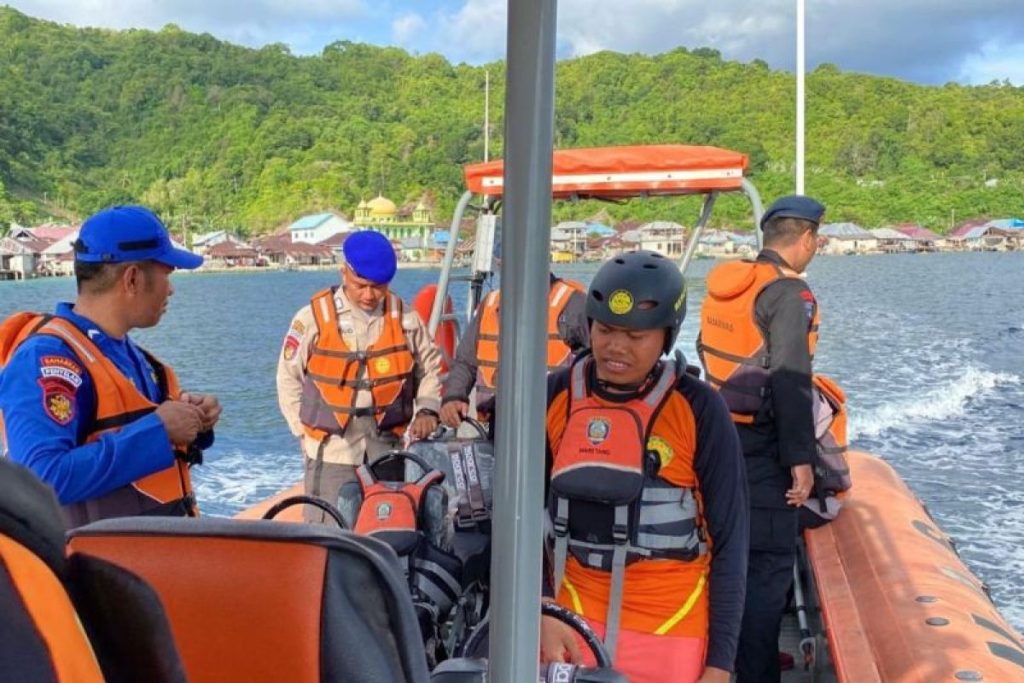 Penumpang Feri Terjun ke Laut Usai Tertangkap Curi HP