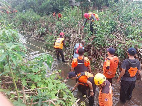 Balita Hilang Terseret Arus di Ciomas