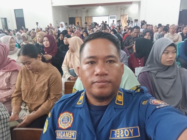 Siswi SMK Minta Damkar Dampingi di Acara Kelulusan