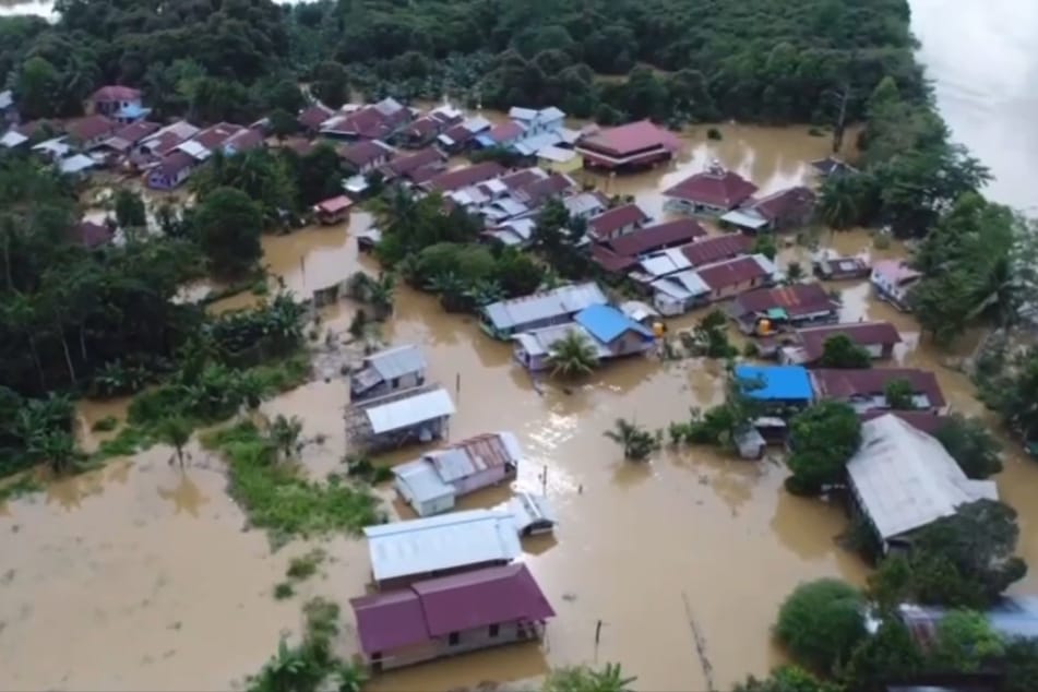 Banjir 1,5 Meter Kepung Berau