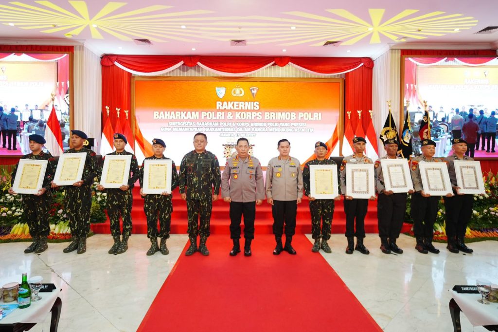 Kapolri Instruksikan Polri Kawal Program Pemerintah