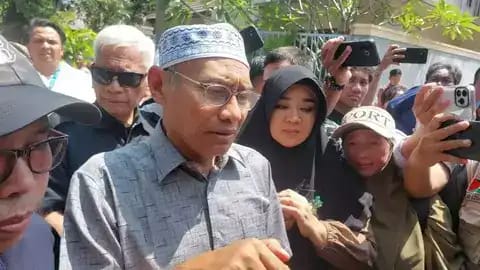 TPUA Desak Uji Ijazah Jokowi diulang