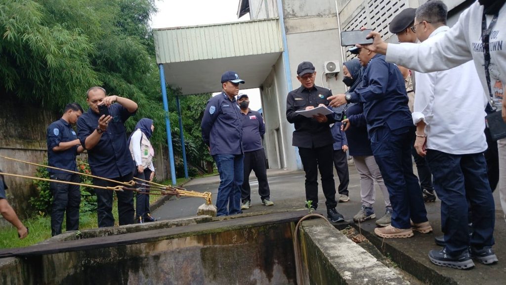 Cemari Lingkungan, Pabrik Pewarna disegel