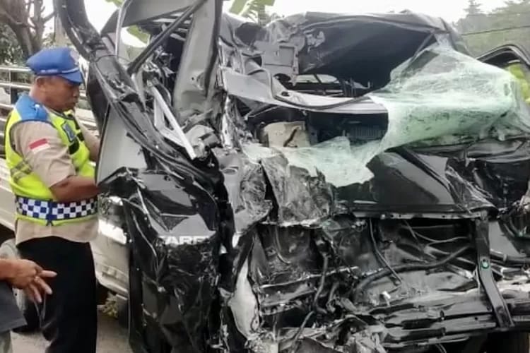 Tabrakan Beruntun di Semarang-Solo, Dua Luka