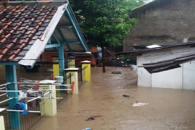 Cilengsi Palabuhanratu: Rumah Warga Terendam Banjir Akibat Hujan Deras