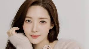 Park Min Young Ikut Berperan dalam Drama Adaptasi The Confidence Man KR