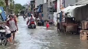 Kapuk Muara Penjaringan Terendam Banjir: Jalan dan Rumah Warga Terdampak