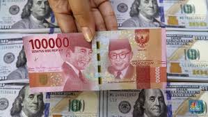 Rupiah Unggul di Asia, Dolar Tertekan Kanan-Kiri
