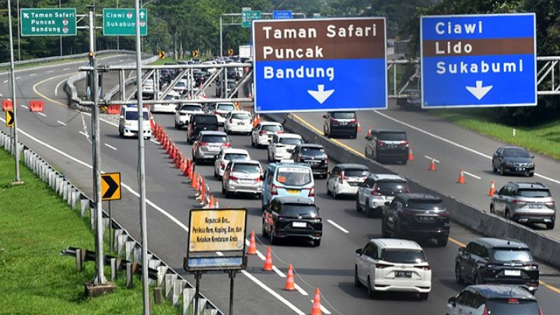 Contraflow Tol Jagorawi Mulai Diberlakukan