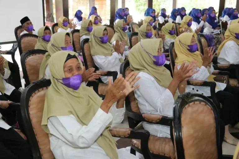 Sekolah Lansia Tangguh Hadir di Desa Petala Bumi