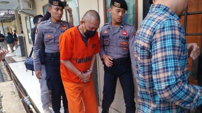 Modus Razia, Guru Palsu Ambil Perhiasan Murid