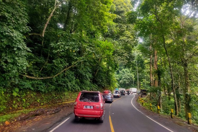 Pemkab Banyuwangi Tolak Penutupan Total Jalur Gumitir