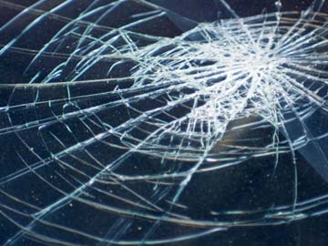 Kecelakaan Pikap di Tol Cijago, Tabung Gas Berserakan di Jalan