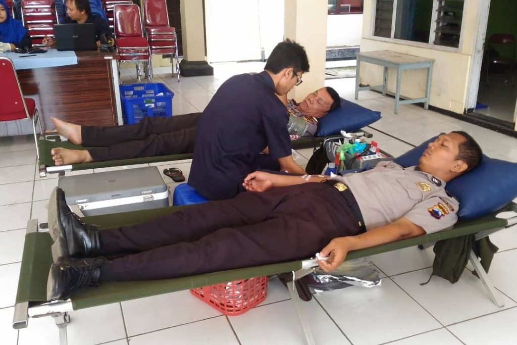 Polsek Banguntapan Ikut Donor Darah di Poltekes BSI