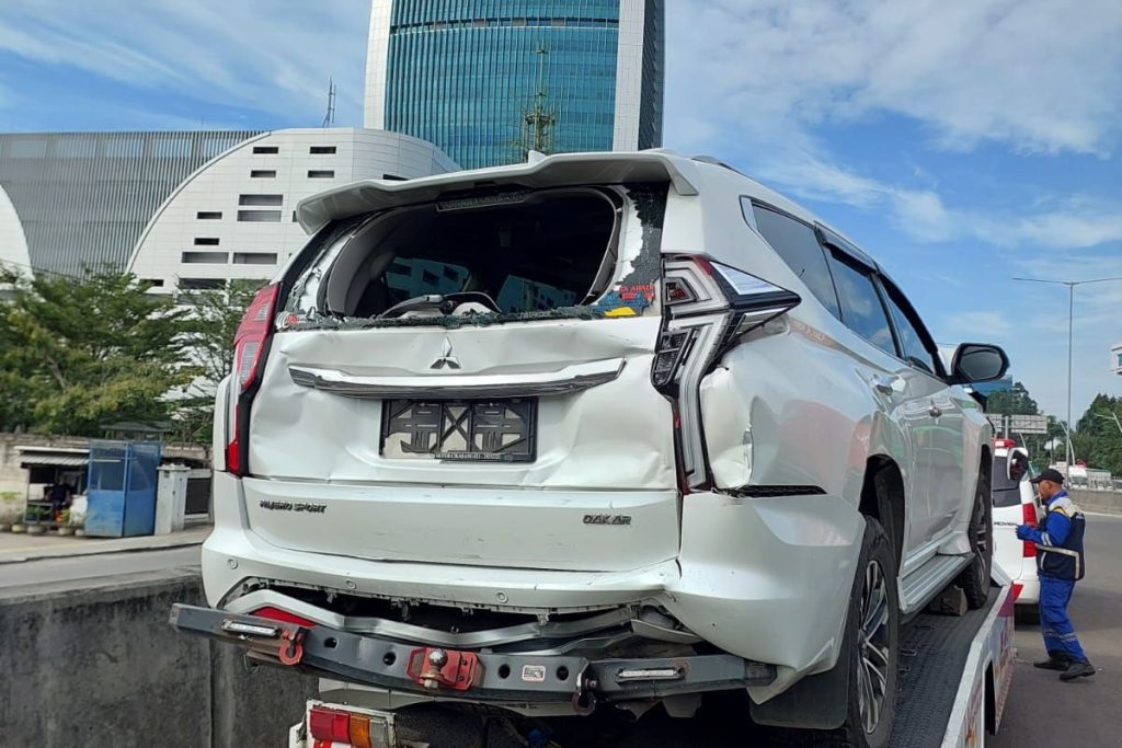 Pajero dan Truk Tabrakan di Tol Jakut, Tak Ada Korban