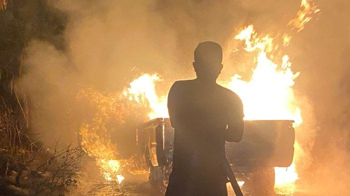 Mobil Pikap Terbakar di Rumpin, Sopir Luka Bakar