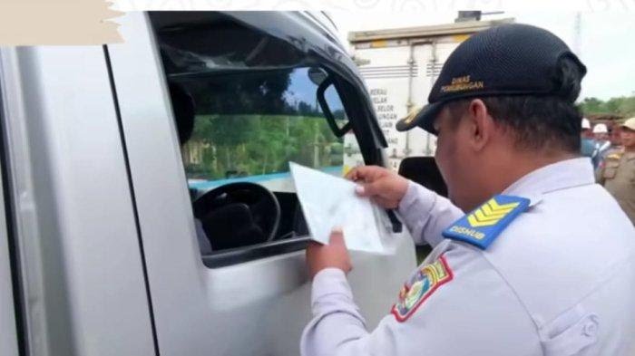 Razia Gabungan di KM 23, Puluhan Kendaraan Langgar Aturan