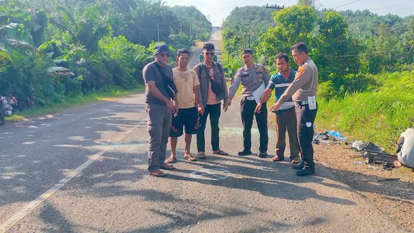 Ambulans Dihantam Saat Rujuk Pasien, Dua Tewas