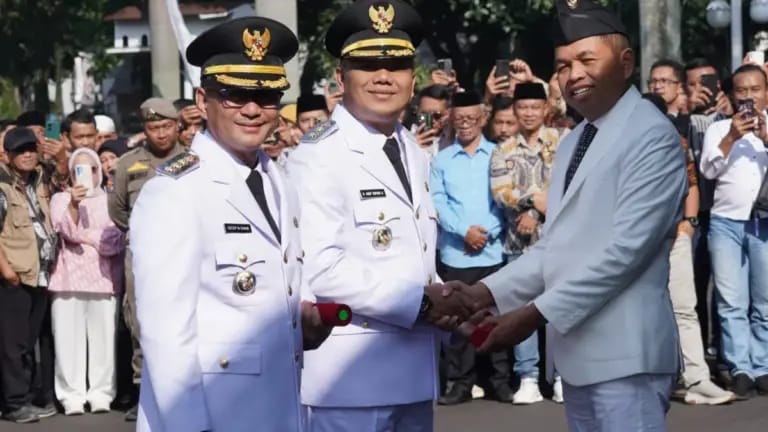 Cecep–Asep Resmi Menjabat, Dedi Minta Aksi Nyata