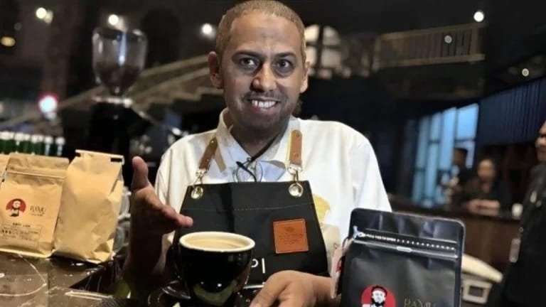 Umar Patek Temukan Damai Lewat Fotografi