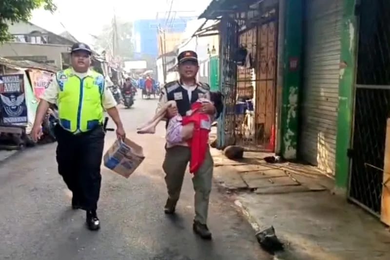 Korban Kekerasan Anak Dievakuasi Satpol PP di Pasar