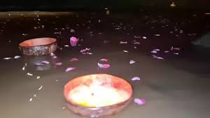 Ratusan Umat Buddha Ikuti Larung Pelita Magelang