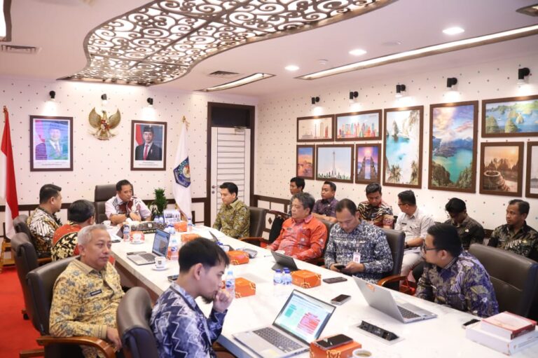 Kemendagri Bekali Bupati Indramayu Soal Politik