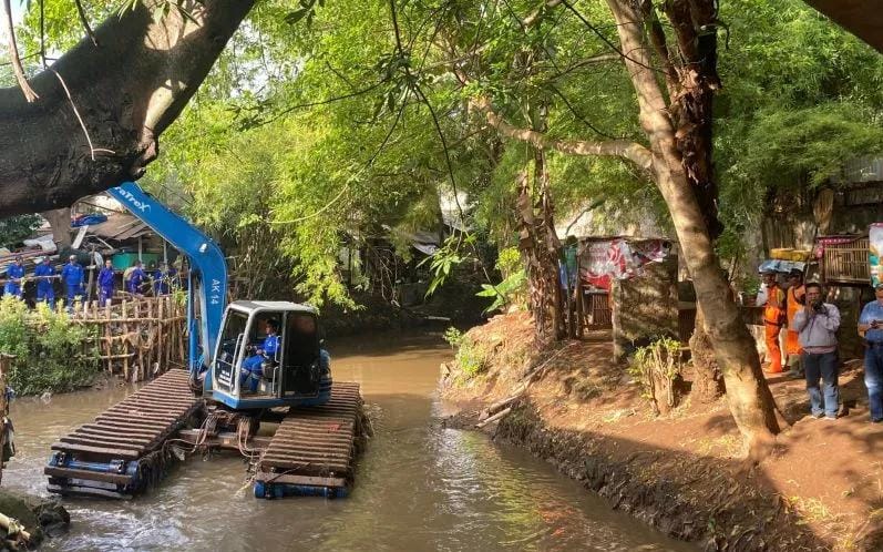Jakarta Selatan Keruk Kali Sepanjang 281 Meter