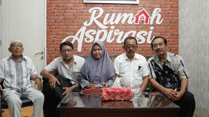 Armuji Tampung Keluhan Warga soal Penipuan dan Ijazah Ditahan