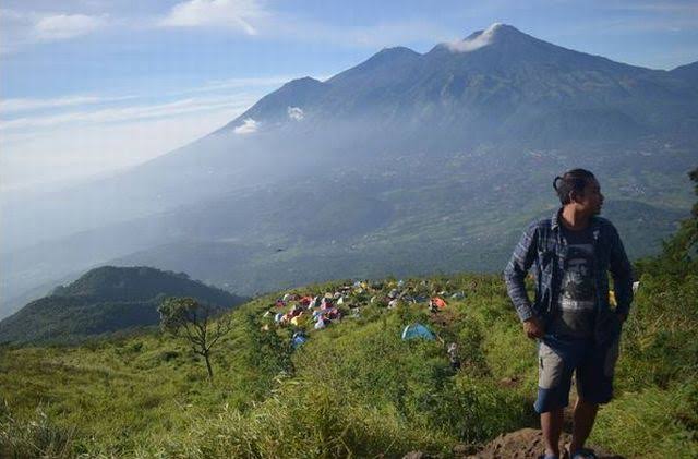6 Gunung dengan Biaya Pendakian Paling Mahal, Termasuk Indonesia?