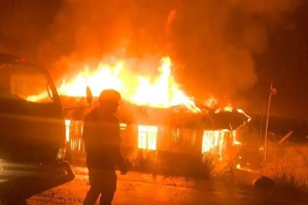 Tiga Kantor Pemerintah di Puncak Jaya Dibakar OTK