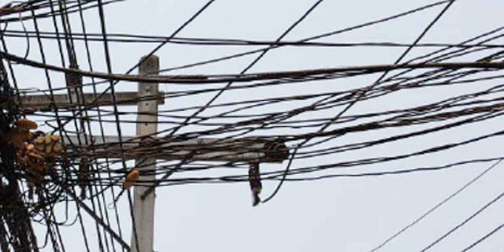 Warga Lapor Kabel Melintang, Polisi Langsung Tindak