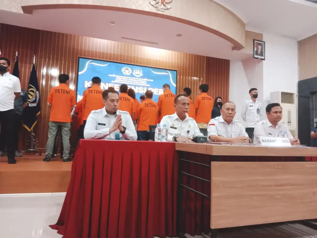 20 WN China Dideportasi, Langgar Izin Tinggal di Surakarta
