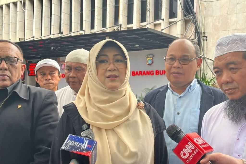 Dokter Tifa Diperiksa, Minta Lihat Ijazah Jokowi