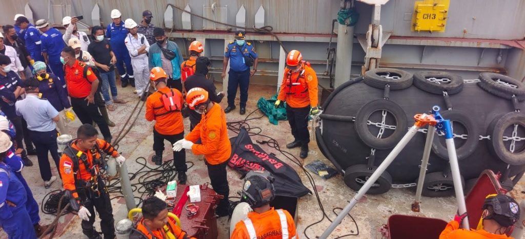 ABK Tewas Terjebak di Palka Kapal