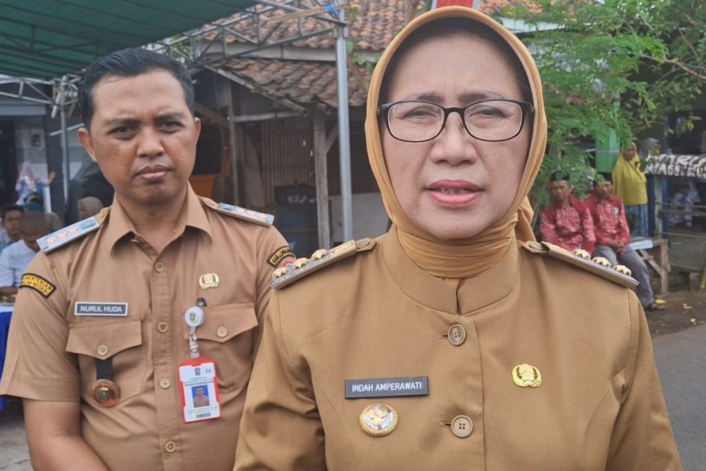Bupati Lumajang Izinkan Warga Hapus Label “Keluarga Miskin”
