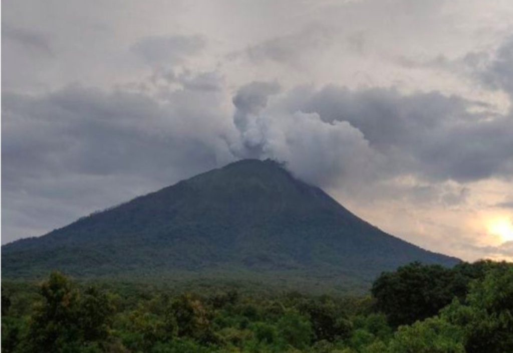 Gunung Ile Lewotolok Bergemuruh, Status Siaga