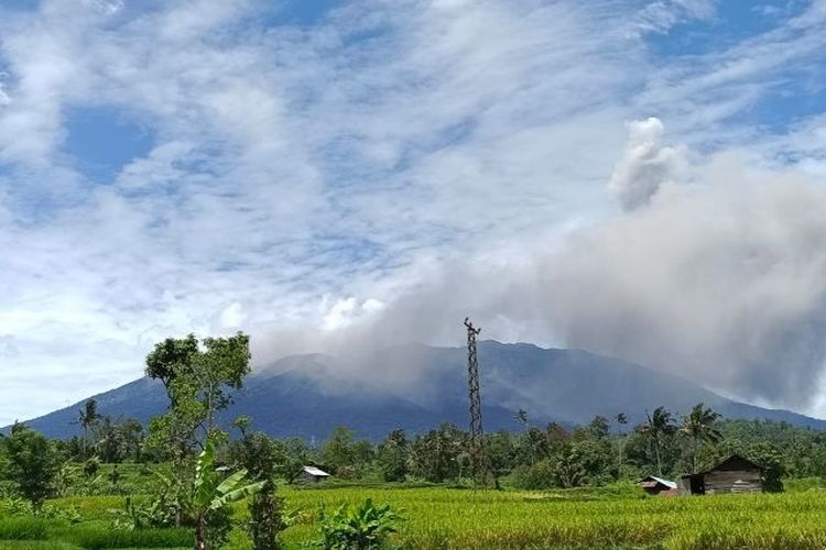 Gunung Marapi Meletus, Warga Diimbau Waspada