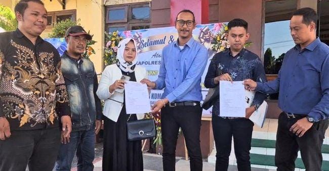 Pasutri Tertipu Skema Investasi TikToker, Lapor Polisi