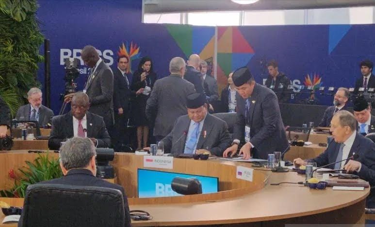 Prabowo Debut di KTT BRICS, Disambut Presiden Brasil