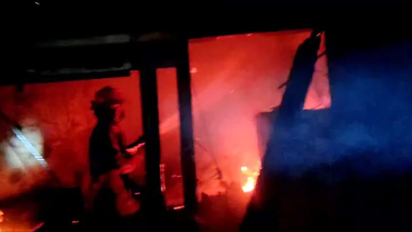 Kios Pasar Cibinong Terbakar Akibat Gas Bocor