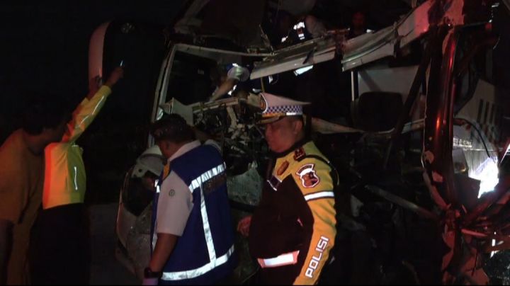 Microsleep Diduga Picu Kecelakaan Bus di Tol Cipularang