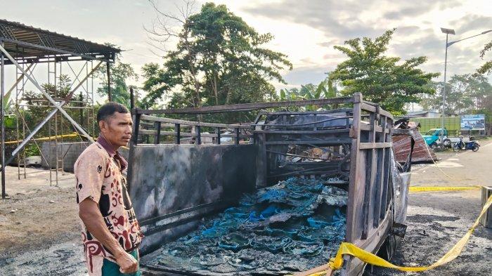 Pikap Bermuatan Solar Tabrak Mobil, 2 Rumah Terbakar