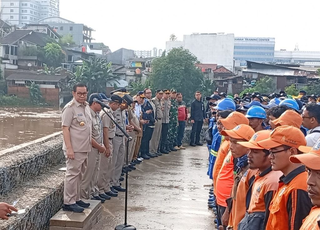 Apel Siaga Banjir, Pramono Tekankan Kerja Sepenuh Hati