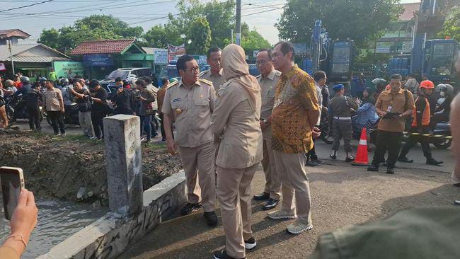 Pramono Tinjau Kali Bekasi, Pengerukan Dipercepat