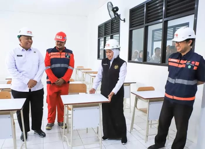 Khofifah Tinjau SR Paling Siap di Lamongan